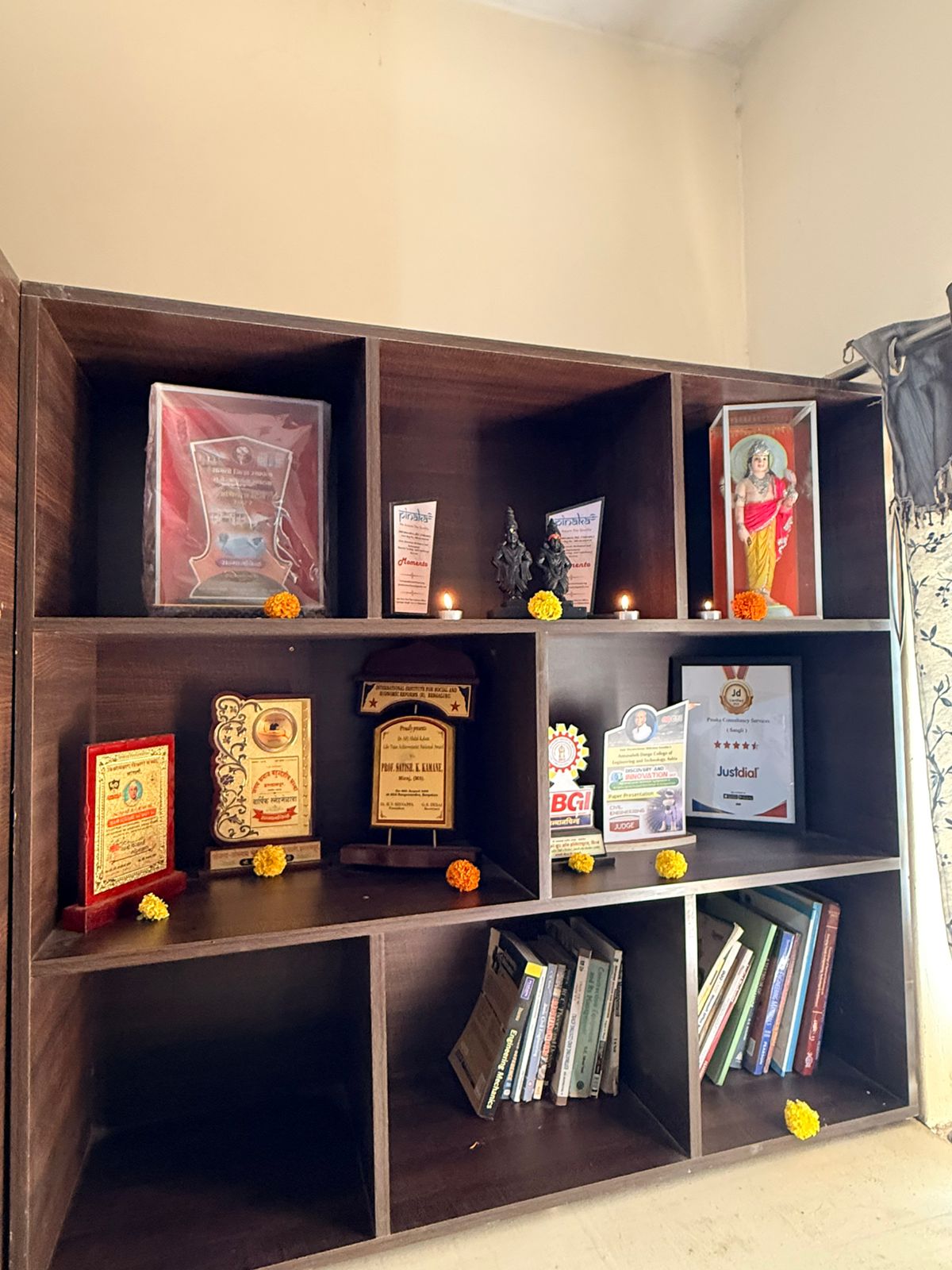 Awards & Library